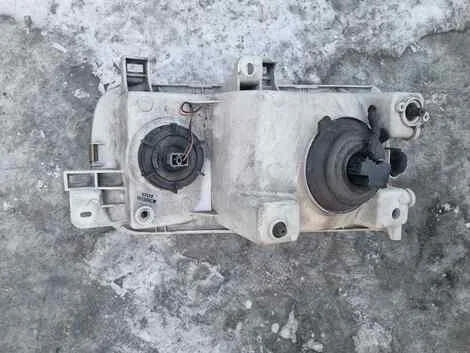 Фара Nissan Serena KAJC23 GA16DE Лев. Перед. - миниатюра 2