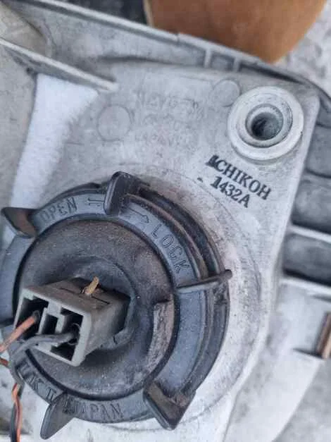 Фара Nissan Serena KAJC23 GA16DE Лев. Перед. - миниатюра 4