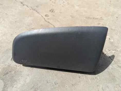 Airbag пассажирский Toyota Starlet EP91 4EFE - изображение 1