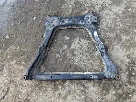 Балка под двс Nissan Serena C27 MR20DD - изображение 1