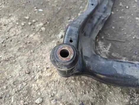 Балка под двс Nissan Serena C27 MR20DD - миниатюра 3