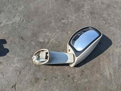 Рожок Toyota Noah AZR60G 1AZ-FSE - миниатюра 2