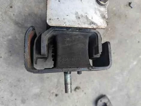 Подушка двигателя Subaru Sambar S321B KF - миниатюра 2