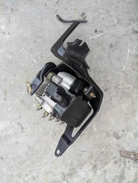 Блок abs Honda Stepwgn RF1 B20B - миниатюра 2