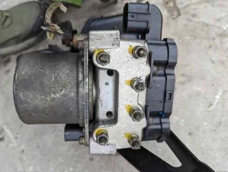 Блок abs Honda Stepwgn RF1 B20B - миниатюра 3