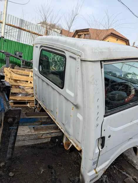 Кабина Nissan Vanette Truck SK82TN F8 - миниатюра 6
