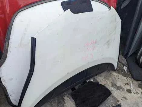 Капот Nissan Leaf AZE0 EM57 - миниатюра 2