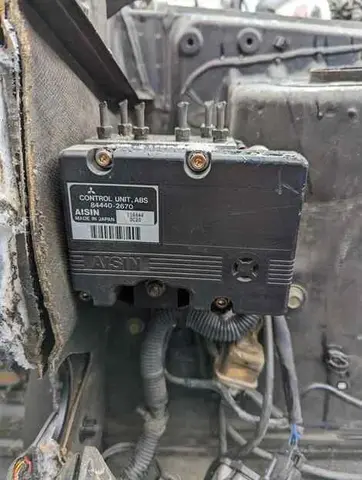 Блок abs Mitsubishi Pajero H66W 4G93