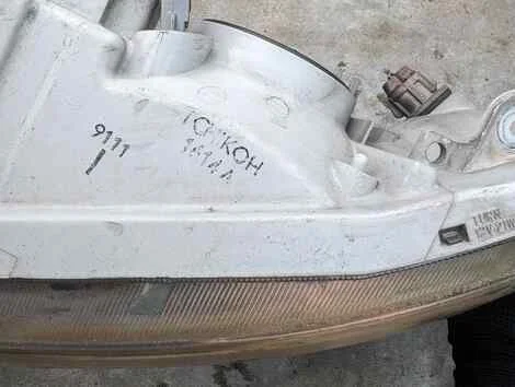 Фара Nissan Cefiro A33 VQ20DE Лев. Перед. - миниатюра 2
