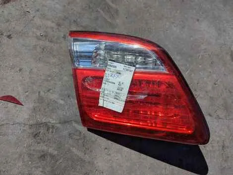 Стоп-вставка Nissan Cefiro A33 VQ20DE Прав. Задн. - изображение 1