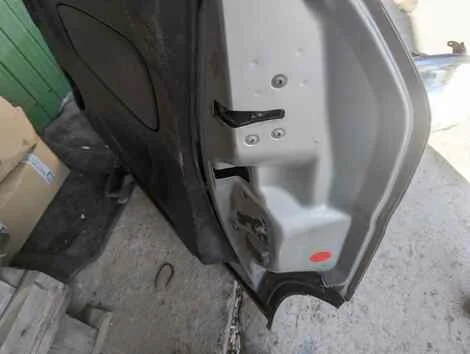 Дверь Nissan Serena FC26 MR20DD Прав. Задн. - миниатюра 6