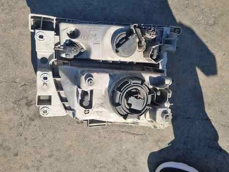 Фара Nissan Elgrand AVE50 QD32ETi Лев. Перед. - миниатюра 3