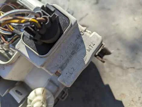 Фара Volkswagen Polo 6KV2 1F Лев. Перед. - миниатюра 2