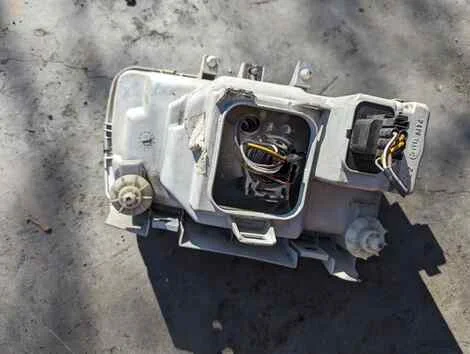 Фара Volkswagen Polo 6KV2 1F Лев. Перед. - миниатюра 3