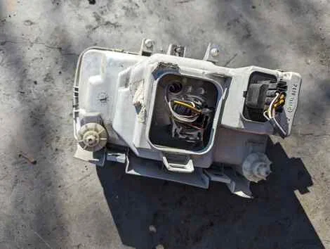 Фара Volkswagen Polo 6KV2 1F Лев. Перед. - миниатюра 3