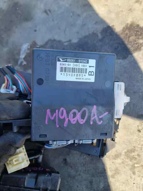 Блок управления акпп Toyota Tank M900A 1KR-FE - изображение 1