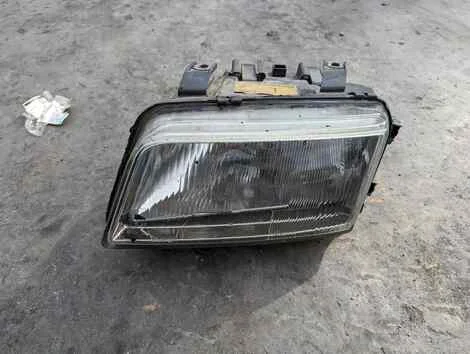 Фара Audi A4 8D2 ADP Лев. Перед. - изображение 1