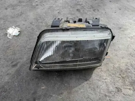 Фара Audi A4 8D2 ADP Лев. Перед.