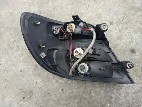 Стоп Subaru Impreza GG2 EJ152 Прав. Задн. - миниатюра 4