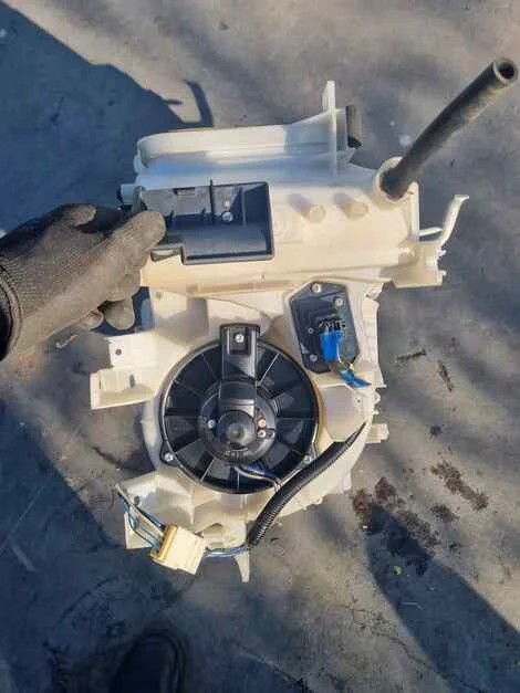 Печка Toyota Porte NNP10 2NZ-FE - миниатюра 4