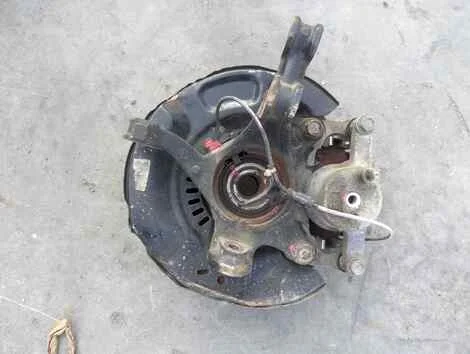 Ступица Toyota Vitz NCP13 1NZ-FE Лев. Перед. - миниатюра 3