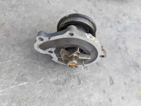Помпа Nissan Cube BNZ11 CR14DE - миниатюра 2