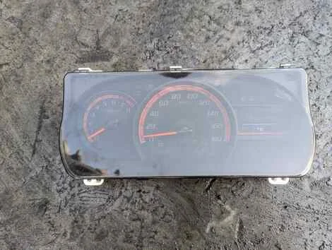 Спидометр Toyota Tank M900A 1KR-FE - изображение 1