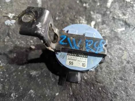 Сигнал звуковой Toyota Noah ZWR80G 2ZR-FXE - изображение 1