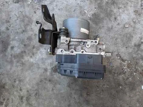 Блок abs Mazda Atenza GH5FW L5-VE - миниатюра 2