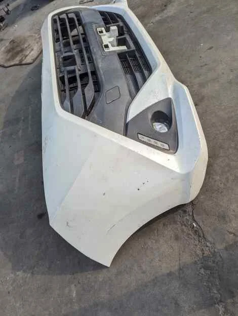 Бампер Toyota Tank M900A 1KR-FE Перед. - миниатюра 2