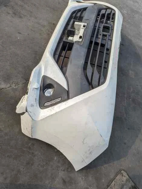 Бампер Toyota Tank M900A 1KR-FE Перед. - миниатюра 3