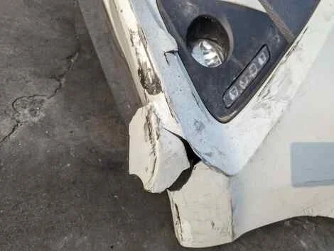 Бампер Toyota Tank M900A 1KR-FE Перед. - миниатюра 4