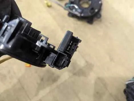 Шлейф лента Toyota Ractis NCP120 1NZ-FE - миниатюра 3