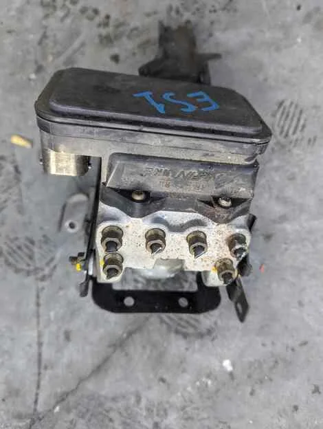 Блок abs Honda Civic Ferio ES1 D15B - миниатюра 2