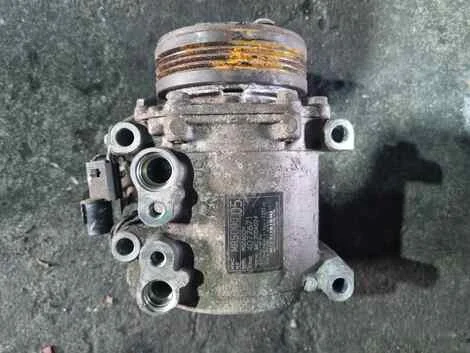 Компрессор кондиционера Mitsubishi Minicab U62V 3G83 - изображение 1