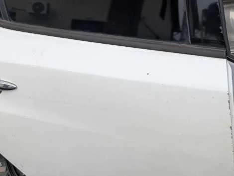 Дверь Nissan Leaf ZE1 EM57 Прав. Задн. - миниатюра 3
