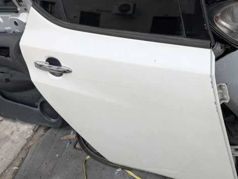 Дверь Nissan Leaf ZE1 EM57 Прав. Задн. - миниатюра 5