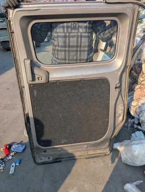 Дверь Nissan NV200 VM20 HR16DE Прав. Задн. - миниатюра 4