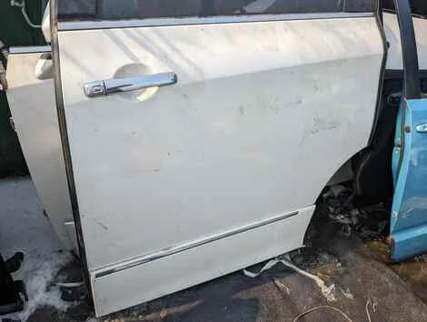 Дверь Nissan Elgrand PNE52 VQ35DE Лев. Задн. - миниатюра 2