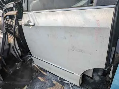 Дверь Nissan Elgrand PNE52 VQ35DE Лев. Задн. - миниатюра 3
