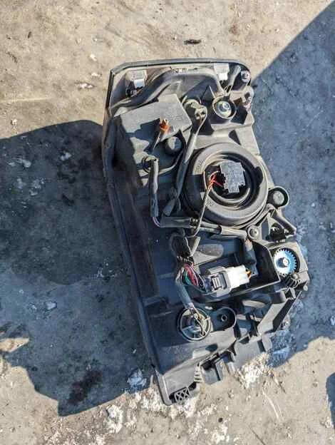 Фара Nissan Clipper U72V 3G83 Лев. Перед. - миниатюра 4