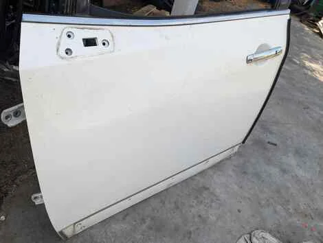 Дверь Nissan Elgrand PNE52 VQ35DE Лев. Перед. - миниатюра 2
