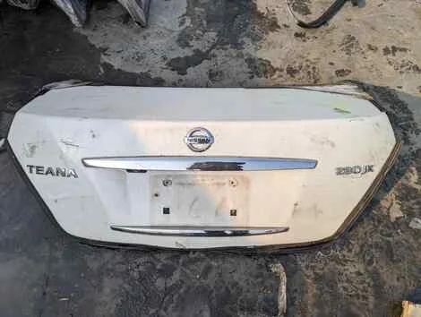 Крышка багажника Nissan Teana J31 VQ23DE Задн. - изображение 1