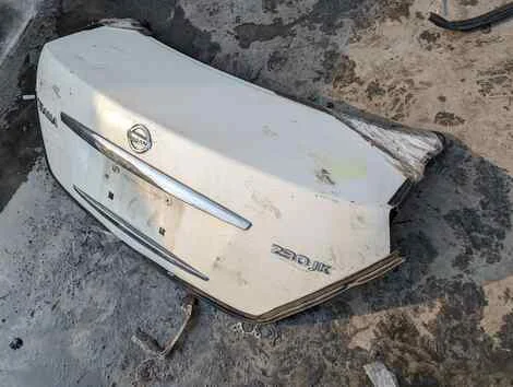 Крышка багажника Nissan Teana J31 VQ23DE Задн. - миниатюра 3