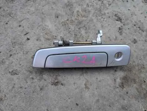 Ручка двери Mitsubishi Lancer CK2A 4G15 Лев. Перед. - изображение 1
