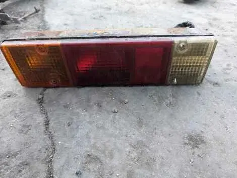 Стоп Mitsubishi Delica Truck L069P 4D56 Лев. Задн.