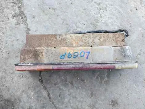 Стоп Mitsubishi Delica Truck L069P 4D56 Лев. Задн. - миниатюра 2