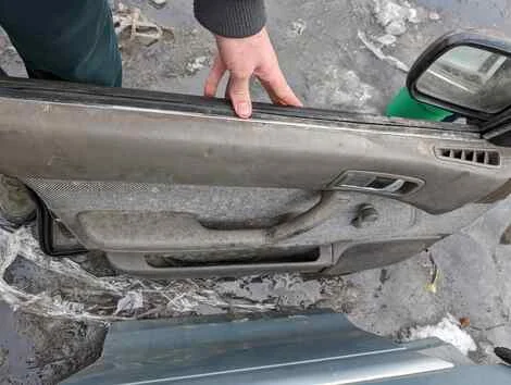 Дверь Subaru Legacy BC3 EJ181 Лев. Перед. - миниатюра 4