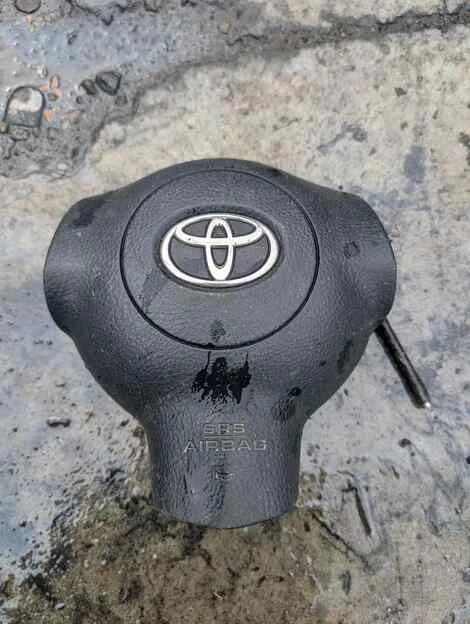 Airbag на руль Toyota Wish ZNE10G 1ZZ-FE - изображение 1