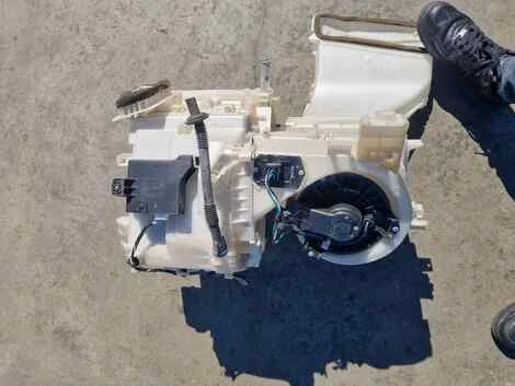 Печка Toyota Ractis NCP105 1NZ-FE - миниатюра 4